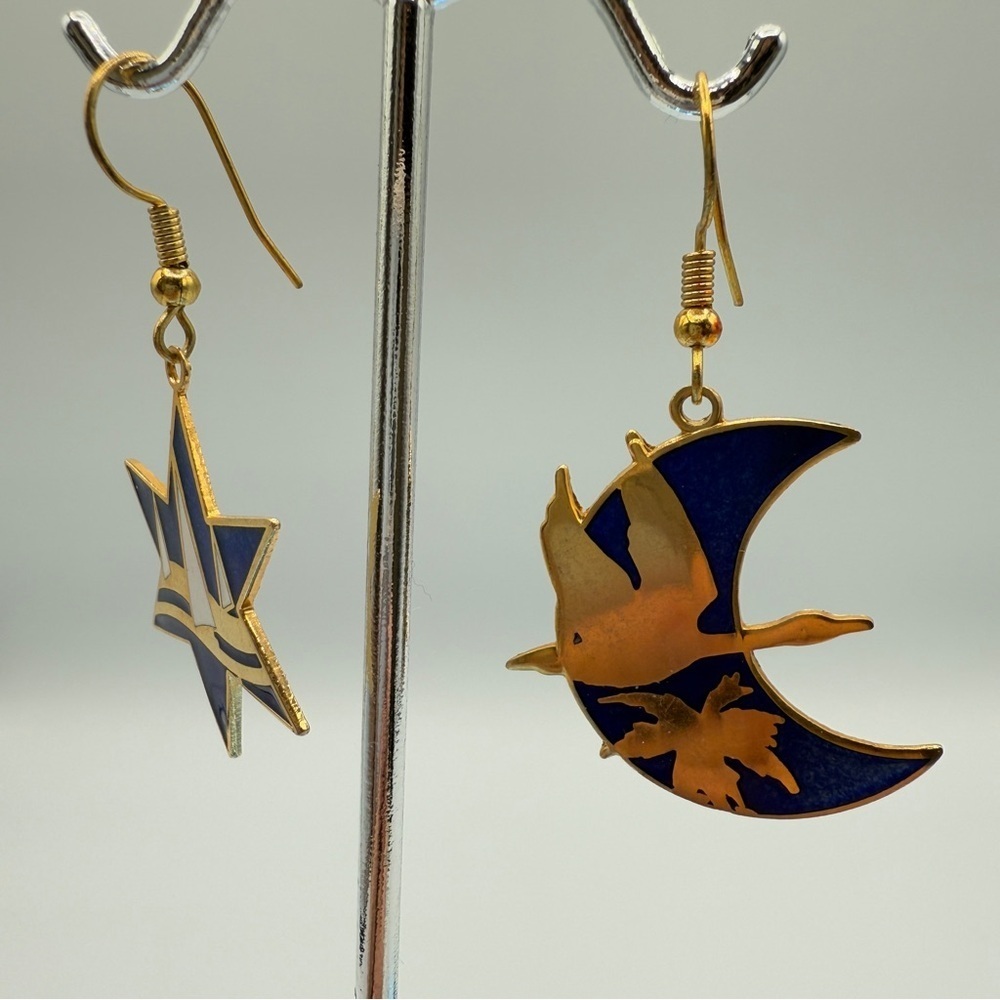 Vintage Cloisonne Blue and Gold Star and Moon Earrings - Picture 10 of 11